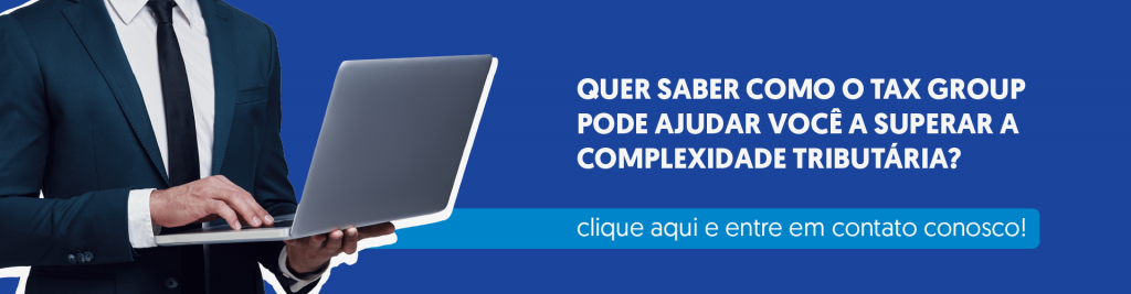 banner azul escuro com chamada de clique para superar a complexidade tributária