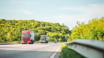 caminhão em rodovia, em referência icms-st